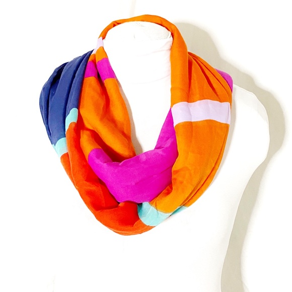 Gap Color Block Frayed Edge Scarf - Picture 4 of 8